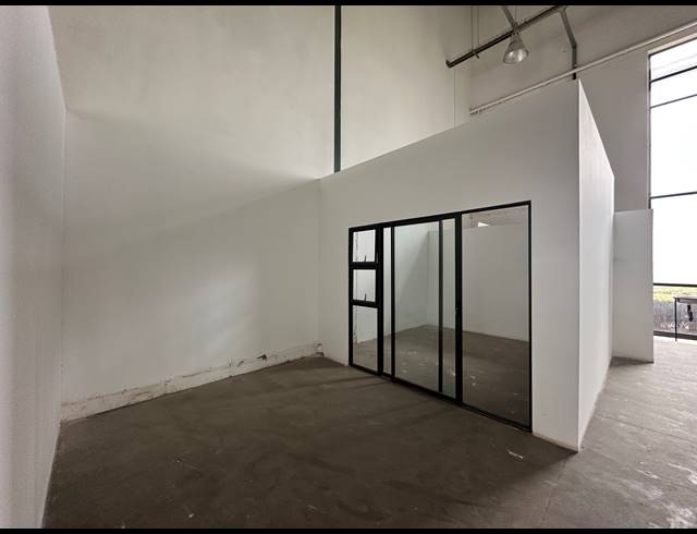 132M² RETAIL TO LET IN HIGHVELD